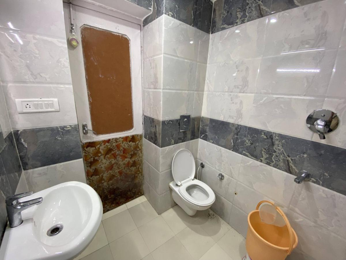 Hotel Rama Palace Katra  Buitenkant foto